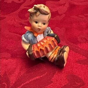 Goebel Hummel - Boy with Accordian